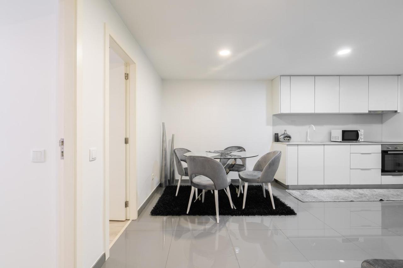 Host Wise - Spacious Noble Apartaments Ace Location OOporto Extérieur photo